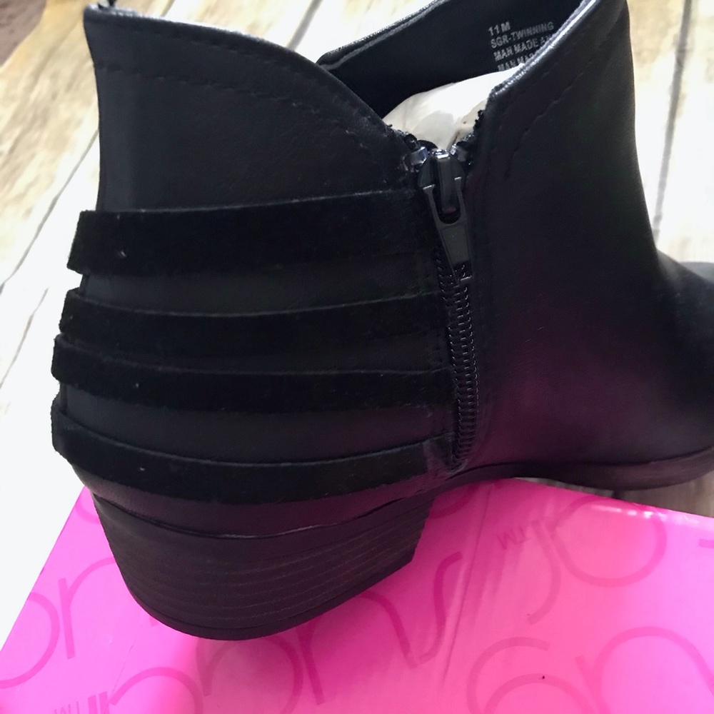 BARGAIN 2/$15 Black Boots Sz 11 - Picture 11 of 15